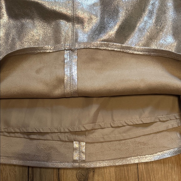 cupcakes & cashmere Shimmering Gold Mini Skirt - Picture 5 of 5